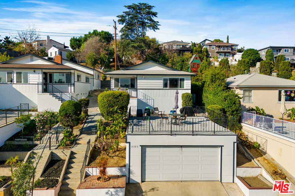 Residential for sale at 2323 Warwick Avenue, Los Angeles CA featuring 3 beds and 2 baths