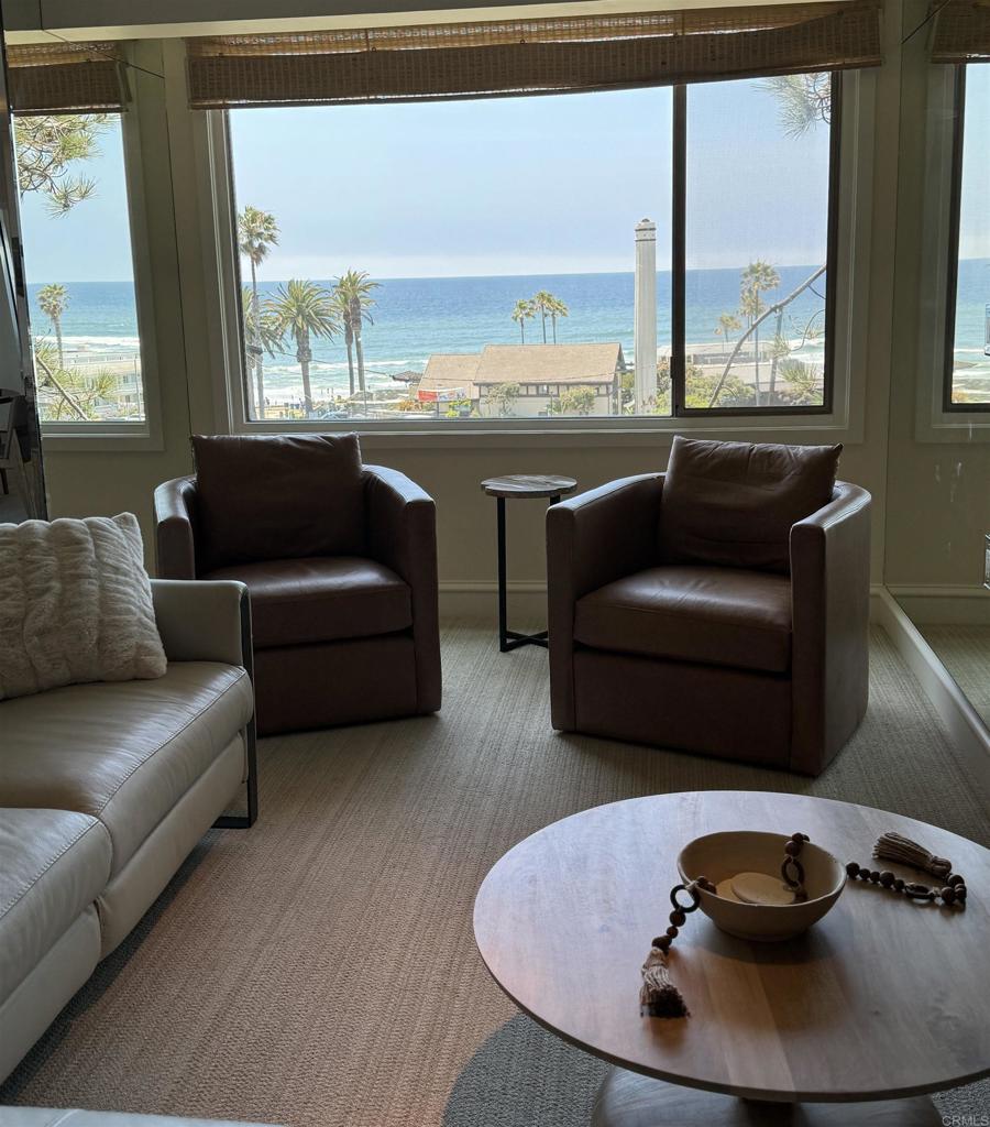 Residential Lease for rent at 1562 Camino Del Mar 536, Del Mar CA featuring 2 beds and 3 baths