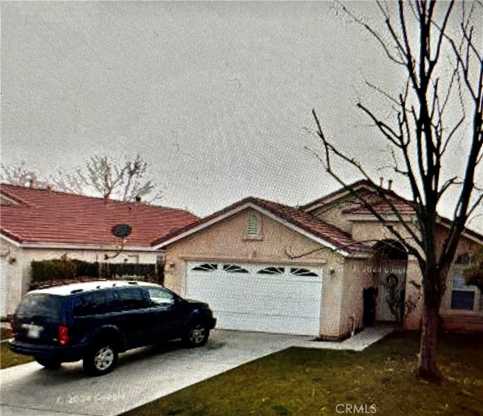 Residential for sale at 8711 Winlock Street, Bakersfield CA featuring 3 beds and 2 baths