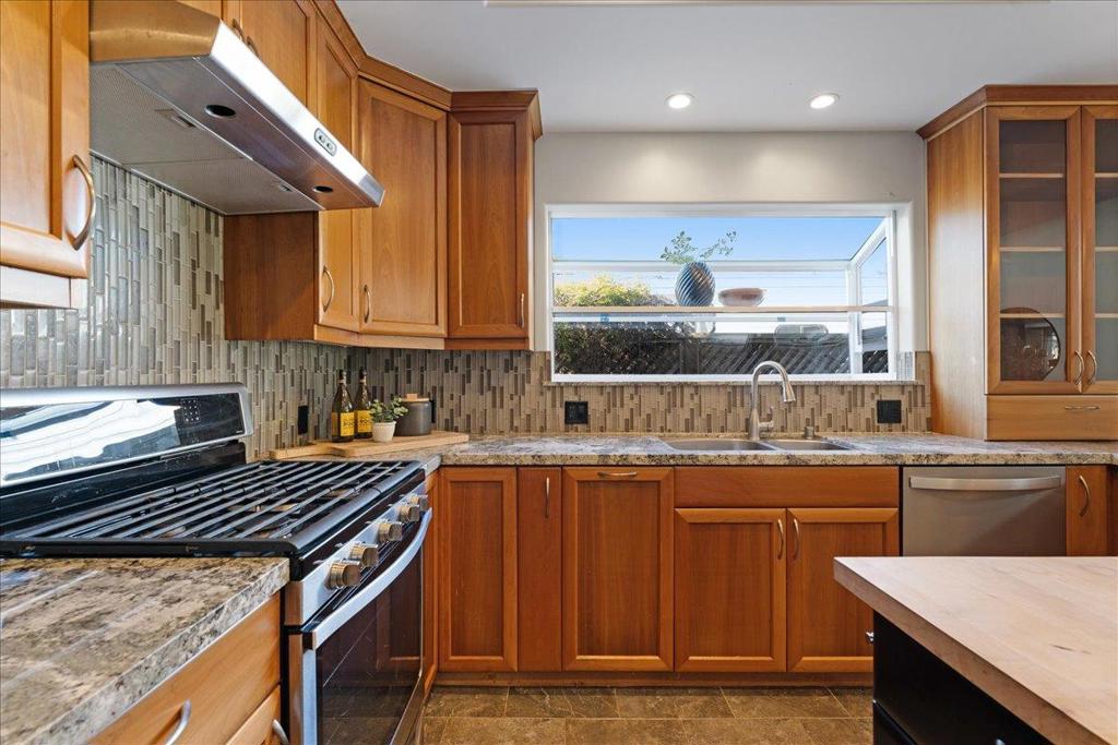 Residential for sale at 121 Chilverton Street, Santa Cruz CA featuring 3 beds and 2 baths