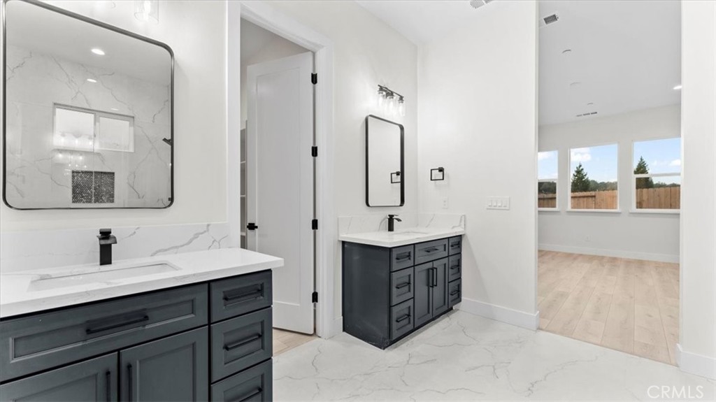 Residential for sale at 1 Moonbeam Ct Court, Oroville CA featuring 3 beds and 3 baths