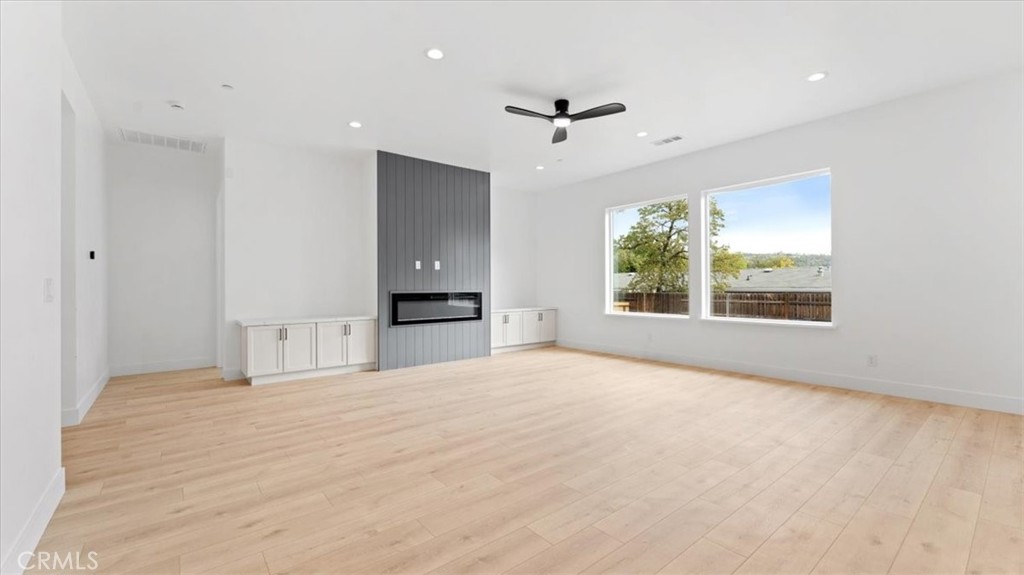 Residential for sale at 221 Lariat, Oroville CA featuring 3 beds and 3 baths