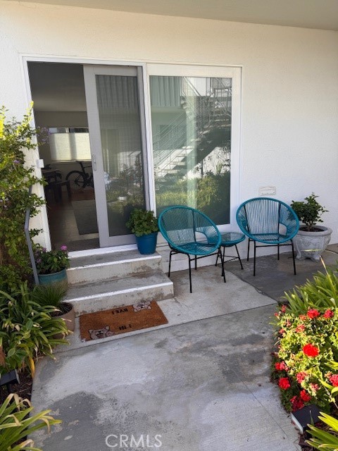 Residential Lease for rent at 1594 Via Capri 1, Laguna Beach CA featuring 2 beds and 2 baths