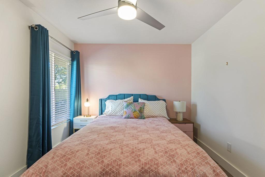 Residential for sale at 1433 Sunflower Circle N, Palm Springs CA featuring 2 beds and 1 bath