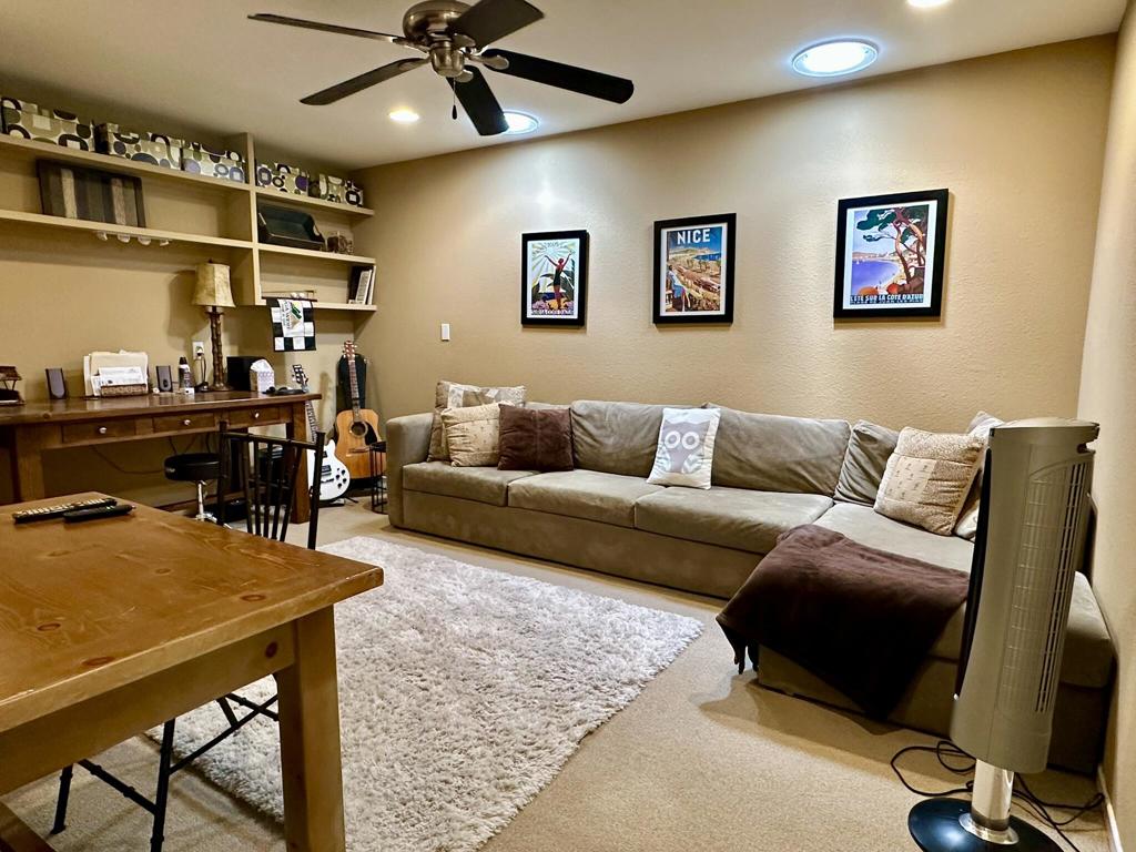 Residential Lease for rent at 295 Cordoba Way, Palm Desert CA featuring 2 beds and 2 baths