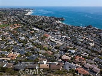 Residential Lease for rent at 25 N Vista De La Luna, Laguna Beach CA featuring 2 beds and 2 baths