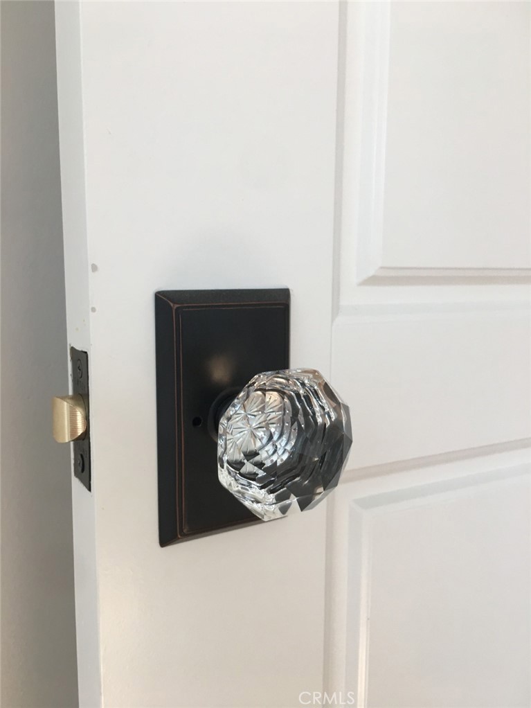 Residential Lease for rent at 128 Yale Avenue, Claremont CA featuring 2 beds and 1 bath