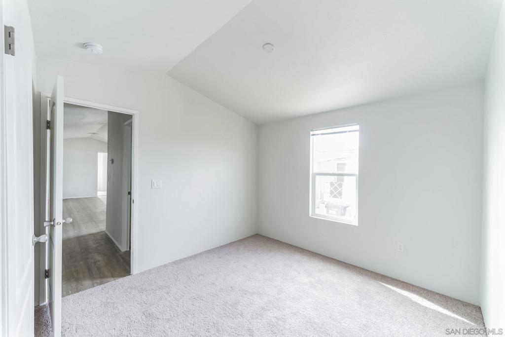 Manufactured In Park for sale at 25521 N Lincoln Avenue 22, Hemet CA featuring 2 beds and 1 bath