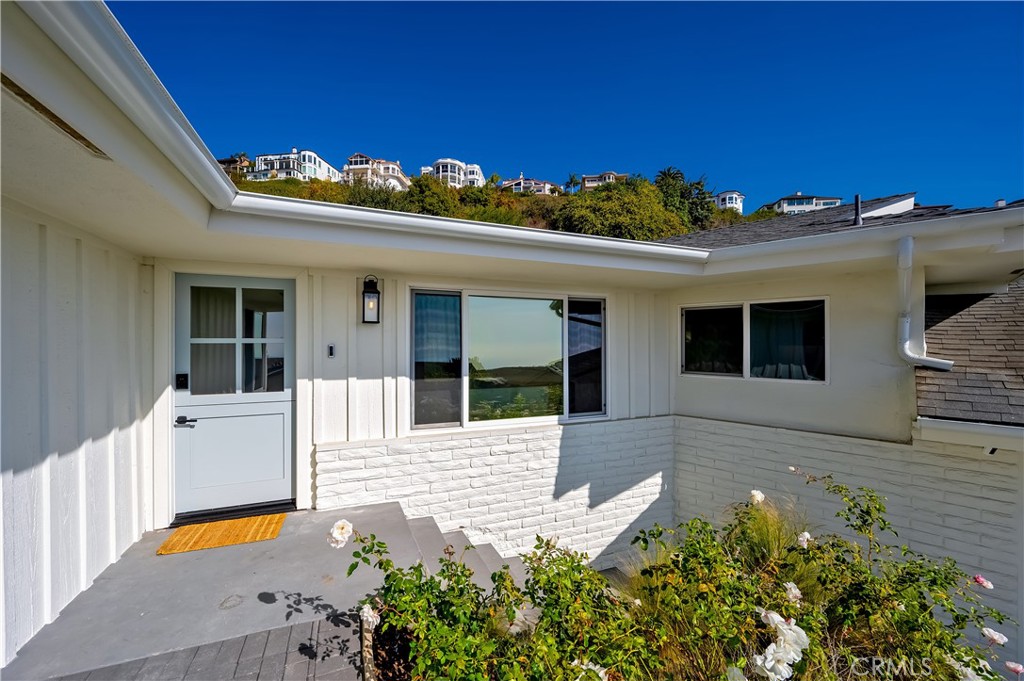 Residential Lease for rent at 1805 Arriba Linda, San Clemente CA featuring 3 beds and 2 baths