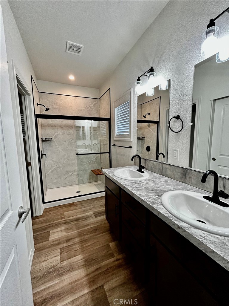 Manufactured In Park for sale at 2205 W Acacia Ave 93, Hemet CA featuring 3 beds and 2 baths