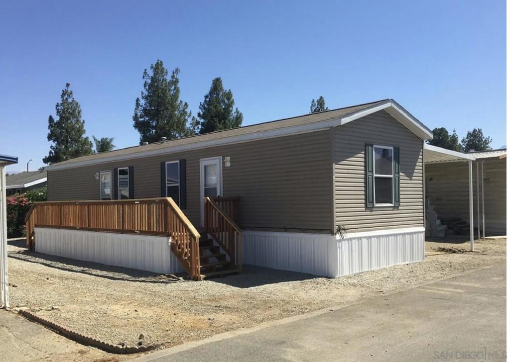 Manufactured In Park for sale at 725 W Thornton Ave 61, Hemet CA featuring 2 beds and 1 bath