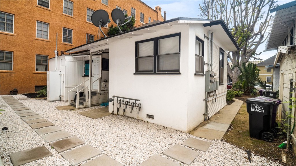 Residential Income for sale at 237 W 6th Street, Long Beach CA