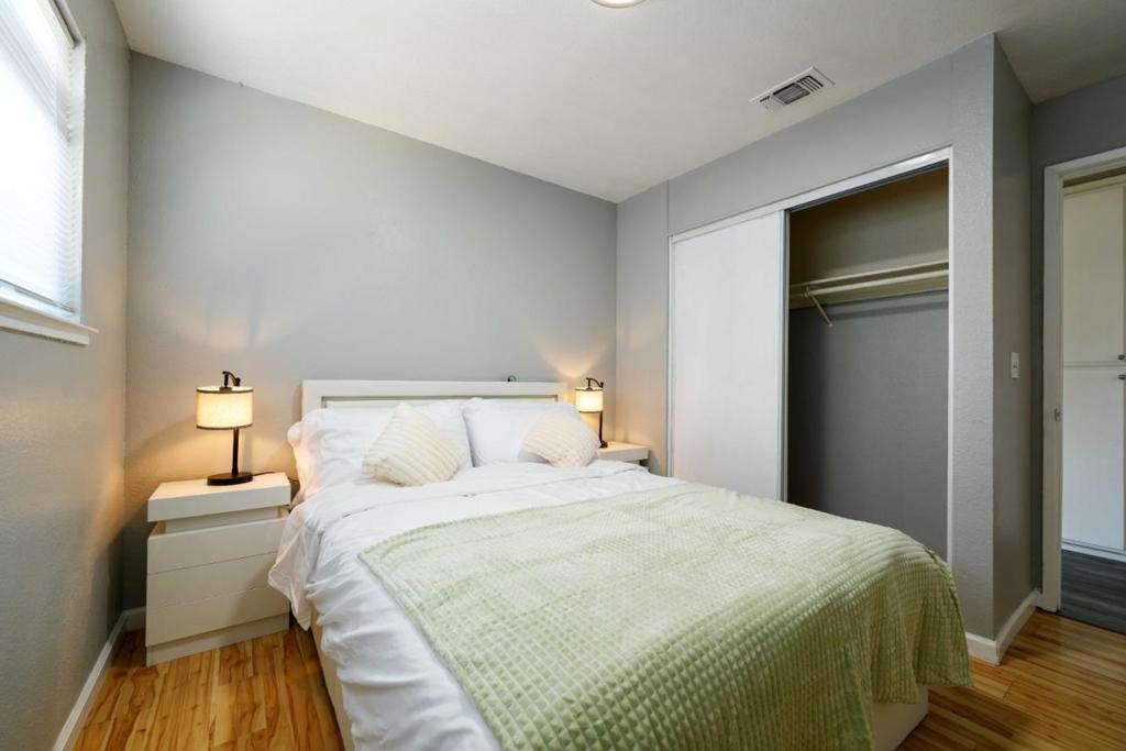 Residential Lease for rent at 8617 Lodestone Circle, Elk Grove CA featuring 4 beds and 2 baths