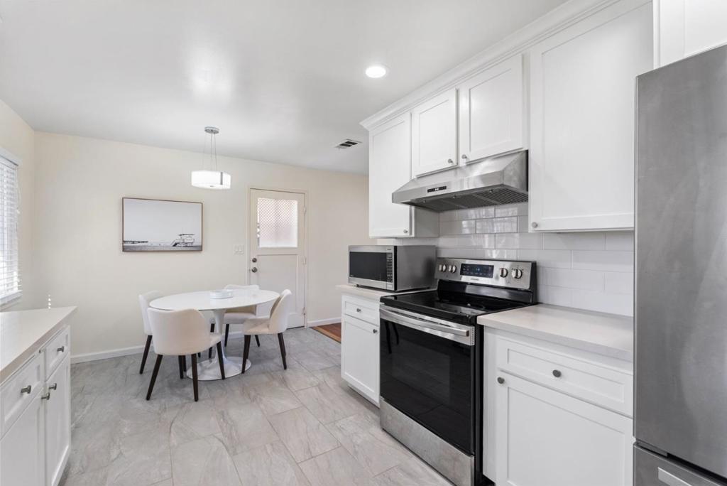 Residential Lease for rent at 1376 Klamath Drive, San Jose, Santa Clara County CA featuring 4 beds and 2 baths