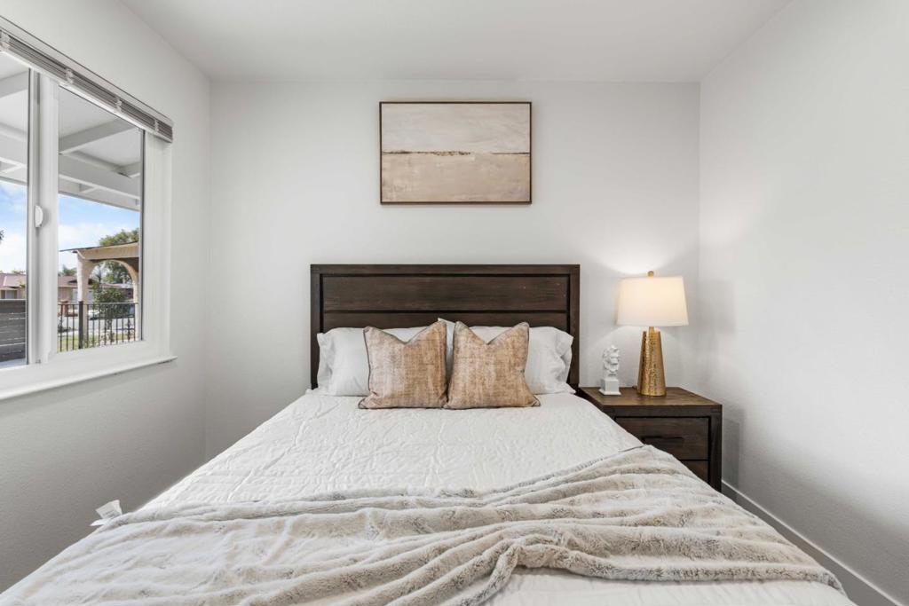 Residential Lease for rent at 1452 Lochner Drive, San Jose, Santa Clara County CA featuring 3 beds and 2 baths