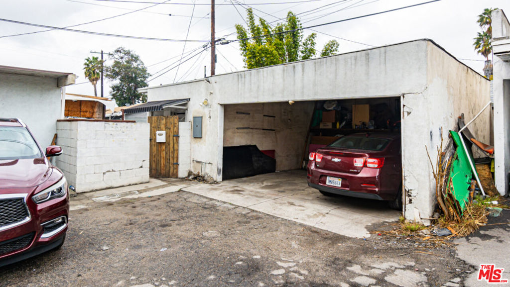 Residential Income for sale at 4913 Melrose Avenue, Los Angeles CA featuring 3 beds and 3 baths
