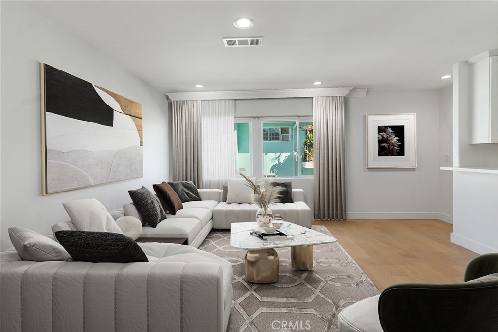 Residential Lease for rent at 545 E 99th Street 6, Inglewood CA featuring 1 bed and 1 bath