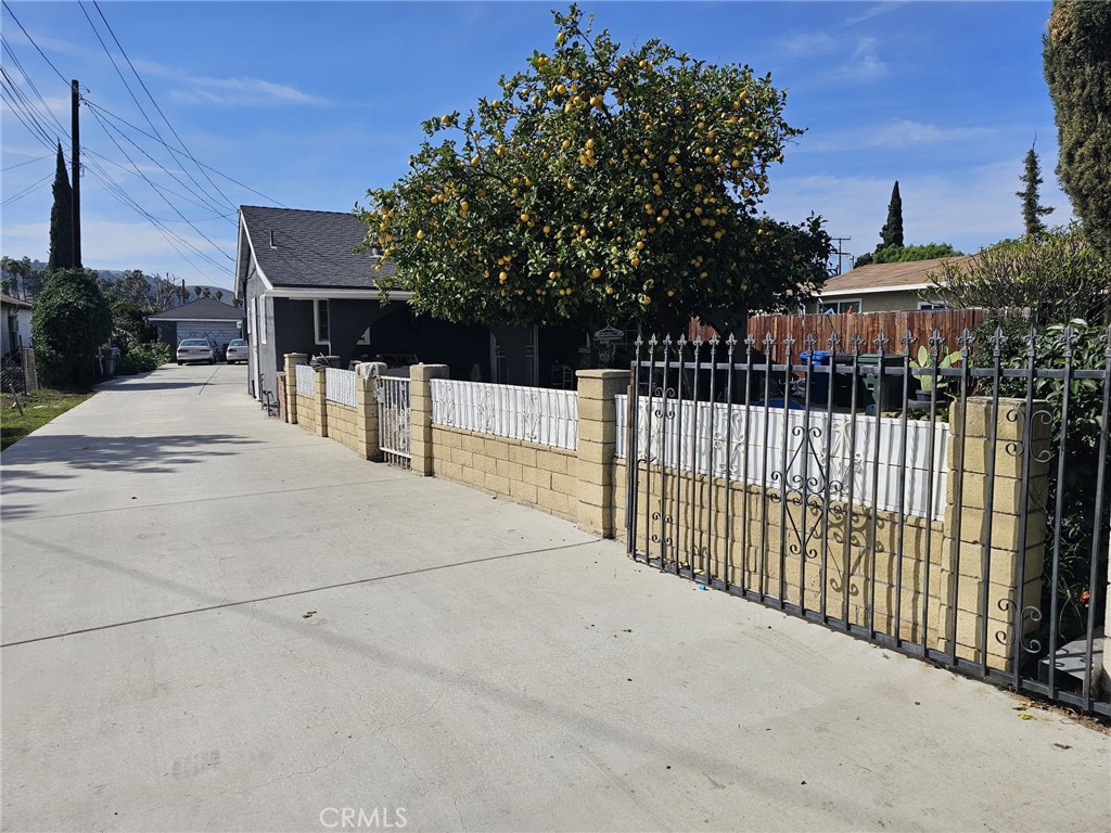 Residential Income for sale at 1423 S Hamilton Boulevard 1425, Pomona CA