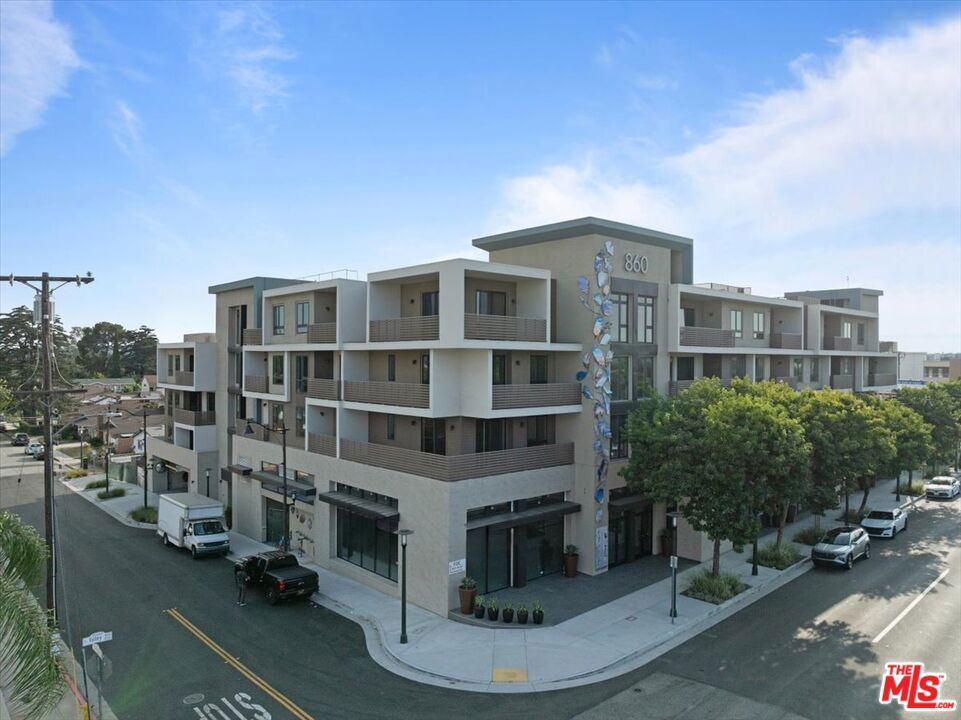 Residential Lease for rent at 860 E Valley Boulevard 401, San Gabriel CA featuring 2 beds and 2 baths