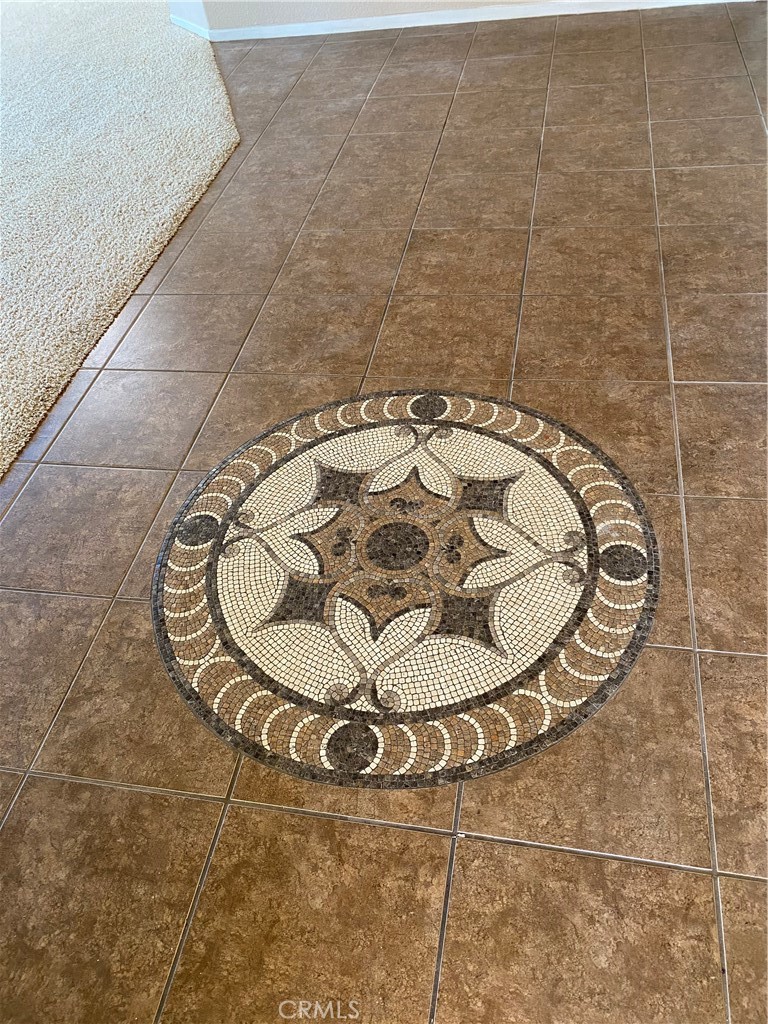 Residential Lease for rent at 12539 Sunglow Lane, Victorville CA featuring 5 beds and 3 baths