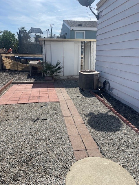 Manufactured In Park for sale at 1560 MASSACHUSETTS AVE 123, Riverside CA featuring 2 beds and 2 baths