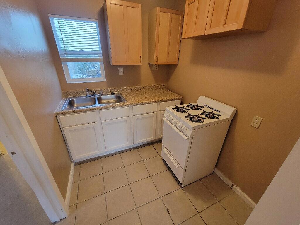 Residential Lease for rent at 6746 Adobe Road 15, 29 Palms CA featuring 2 beds and 1 bath