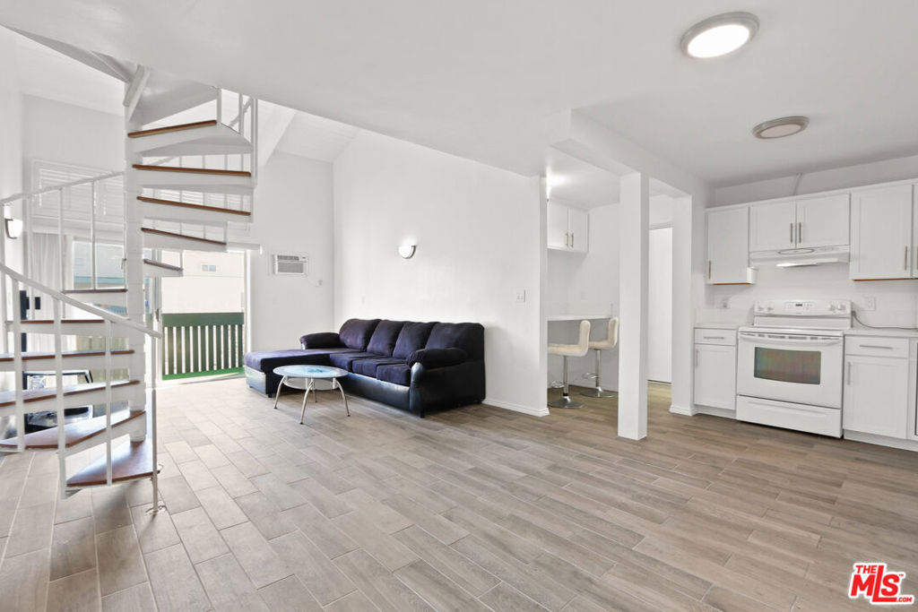 Residential Lease for rent at 550 W Regent Street 345, Inglewood CA featuring 2 beds and 2 baths