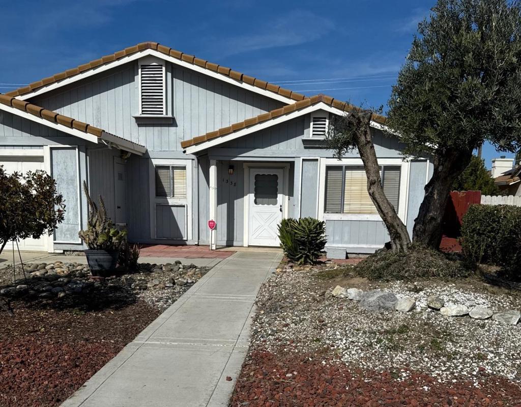 Residential for sale at 1338 Quail Street, Los Banos CA featuring 2 beds and 1 bath