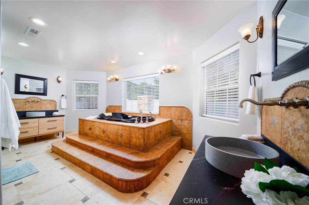 Residential for sale at 38151 Calle De Lobo, Murrieta CA featuring 5 beds and 4 baths