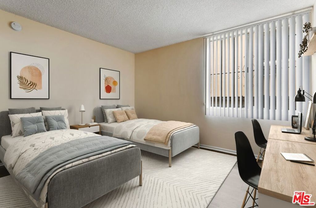 Residential Income for sale at 947 W 30th Street, Los Angeles CA featuring 27 beds and 24 baths