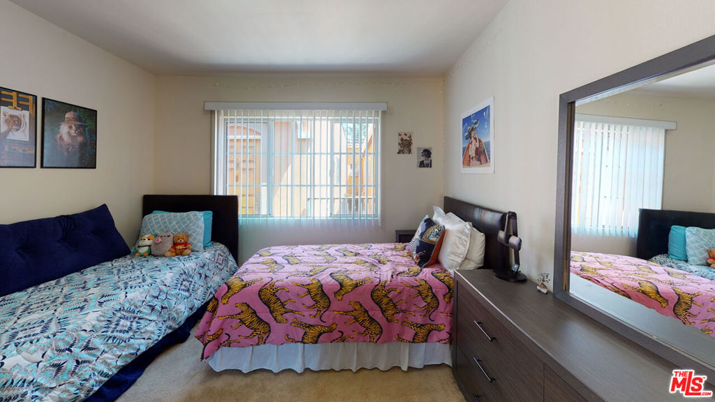 Residential Income for sale at 1102 W 29th Street, Los Angeles CA featuring 20 beds and 18 baths