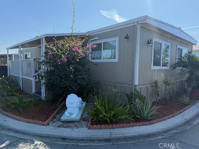 Manufactured In Park for sale at 1616 S Euclid Street 75, Anaheim CA featuring 2 beds and 2 baths