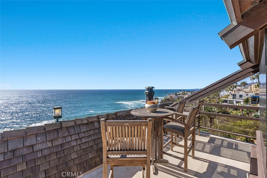 Residential for sale at 31995 Coast Hwy., Laguna Beach CA featuring 6 beds and 7 baths