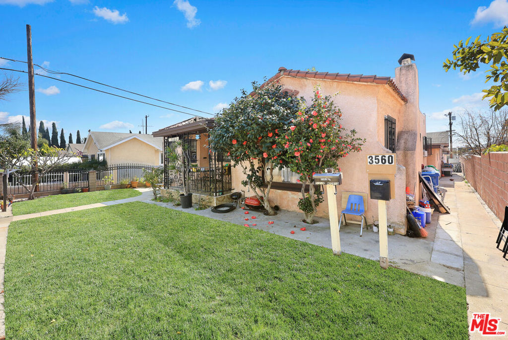 Residential Income for sale at 3560 Siskiyou Street, Los Angeles CA featuring 7 beds and 4 baths