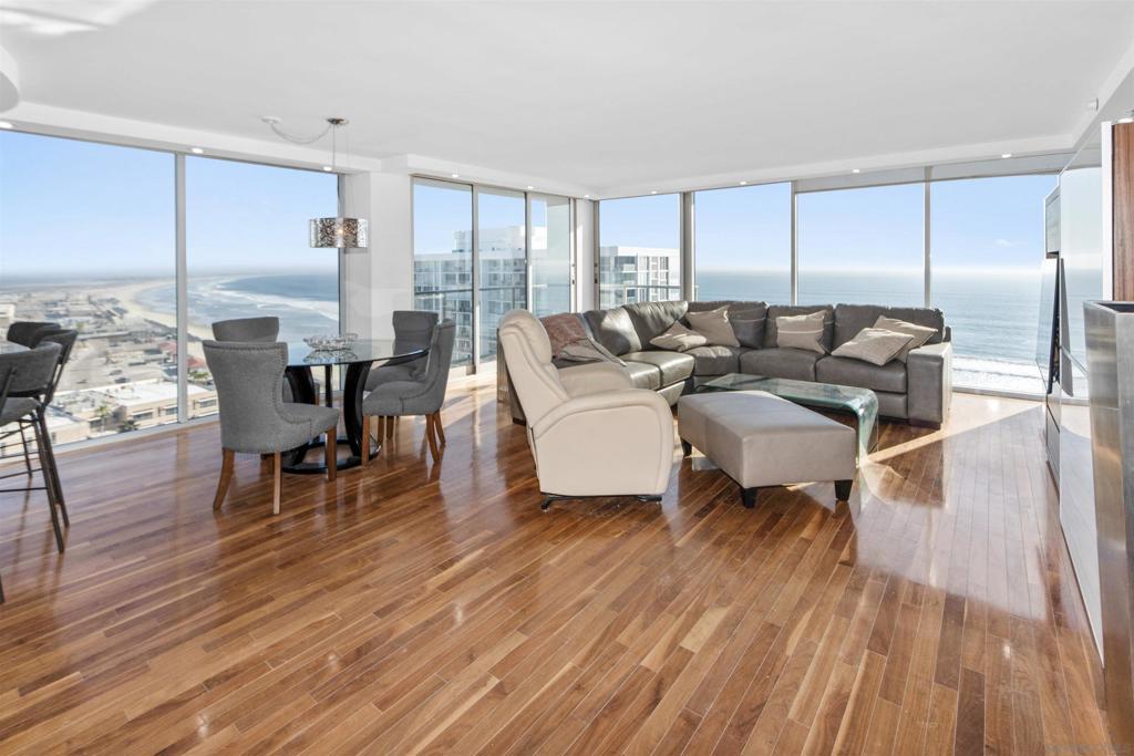 Residential Lease for rent at 1810 Avenida Del Mundo 1608, Coronado CA featuring 3 beds and 2 baths