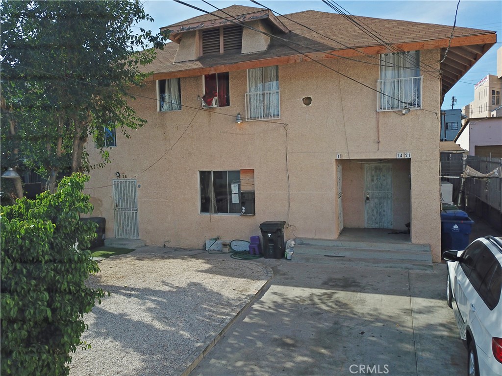 Residential Income for sale at 1421 Courtland Avenue, Los Angeles CA