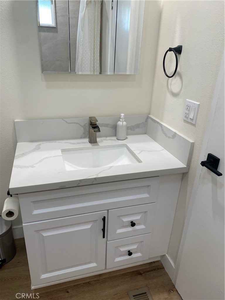 Manufactured In Park for sale at 7 Magnolia, Anaheim CA featuring 2 beds and 2 baths