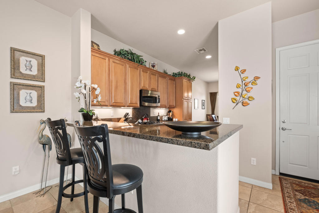 Residential Lease for rent at 81673 Avenida Alturas, Indio CA featuring 3 beds and 2 baths