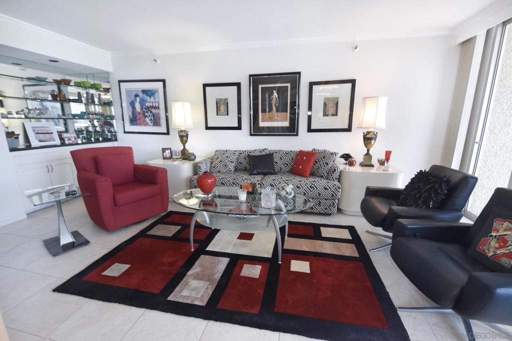 Residential Lease for rent at 1750 Avenida Del Mundo 1508, Coronado CA featuring 2 beds and 2 baths