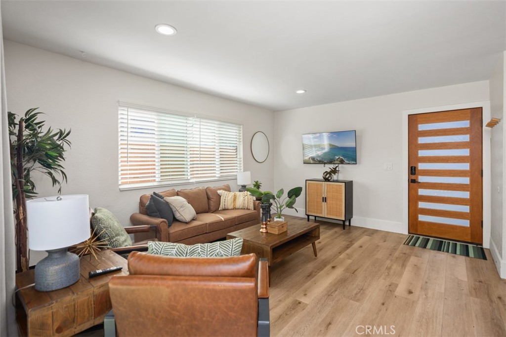 Residential Lease for rent at 33782 Robles Drive, Dana Point CA featuring 2 beds and 1 bath