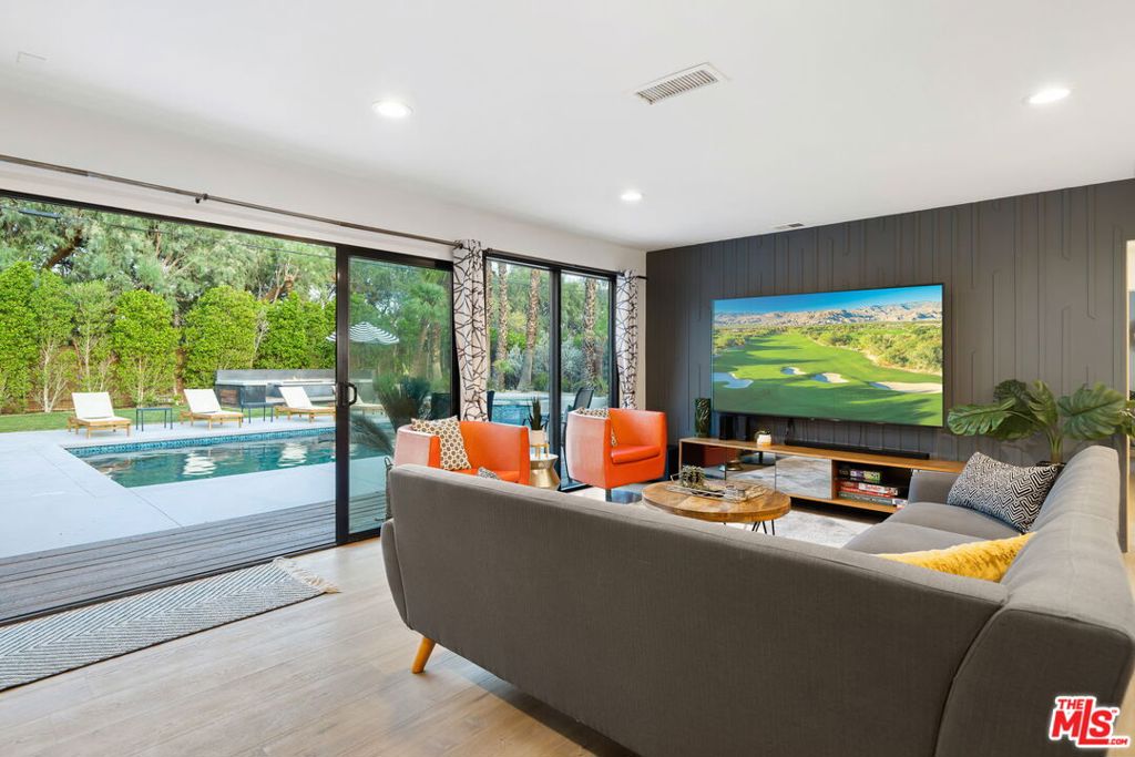 Residential Lease for rent at 2660 N Farrell Drive, Palm Springs CA featuring 3 beds and 2 baths