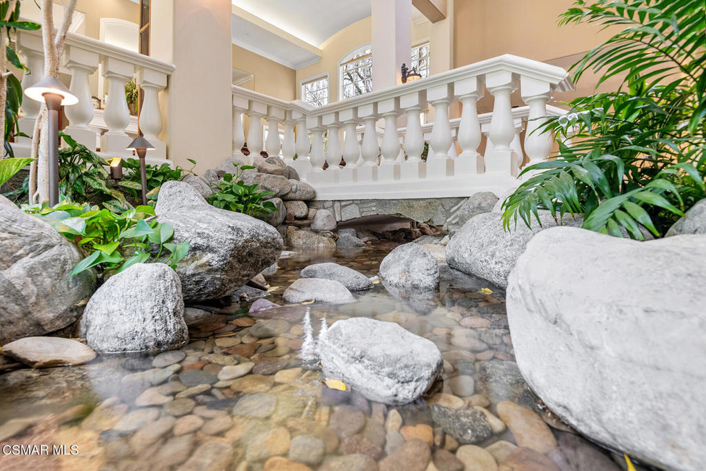 Residential for sale at 907 Vista Ridge Lane, Westlake Village CA featuring 7 beds and 8 baths