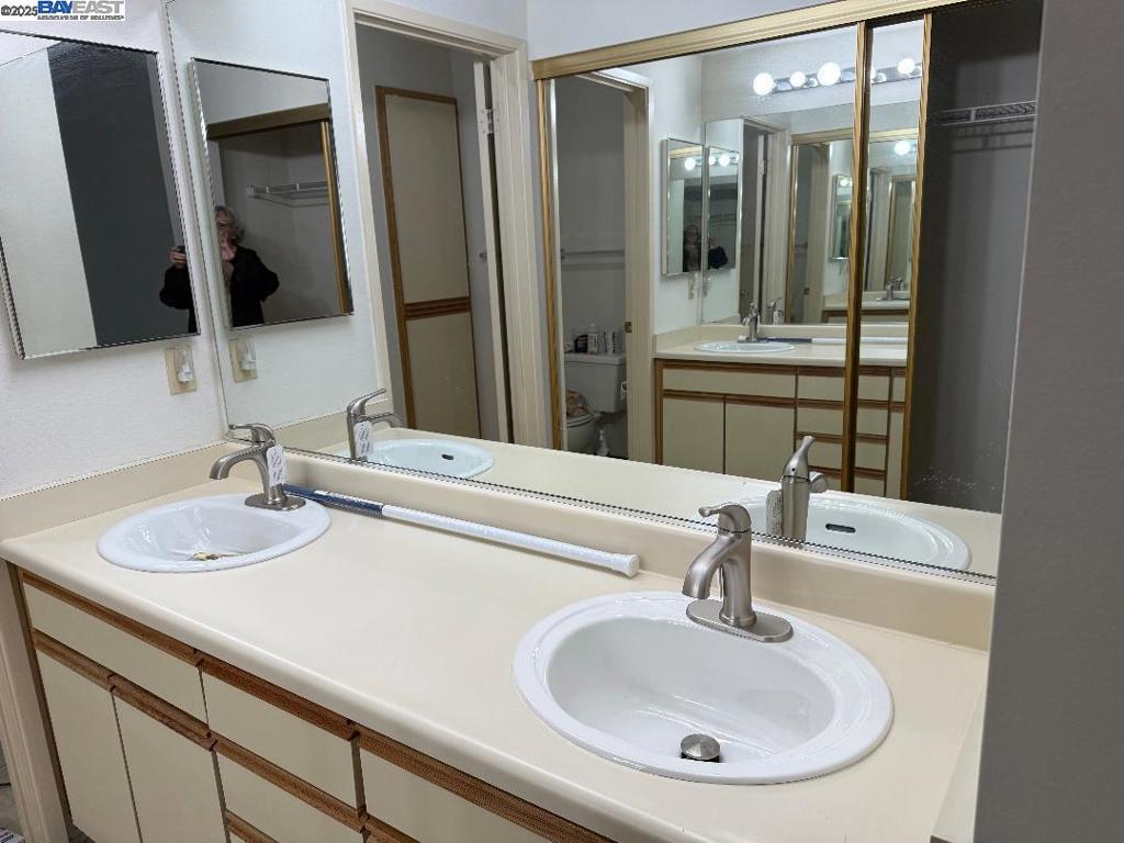 Residential Lease for rent at 25850 Kay Ave, Hayward CA featuring 2 beds and 2 baths