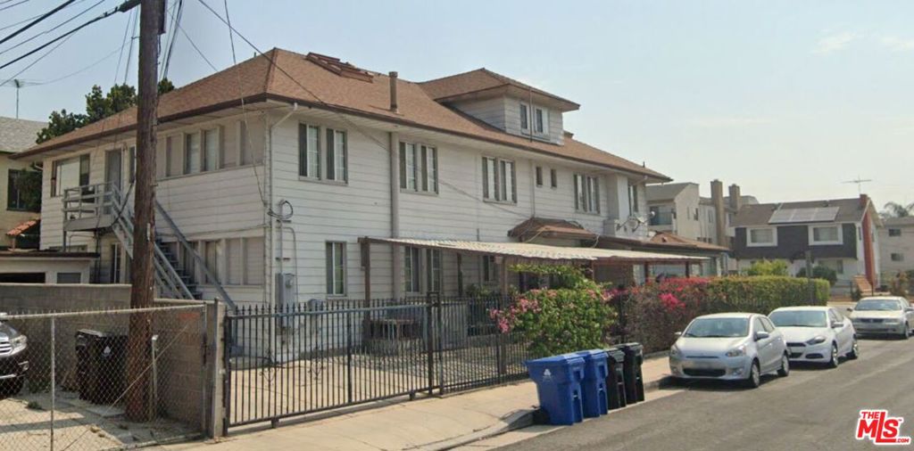 Residential Income for sale at 903 N Edgemont Street, Los Angeles CA featuring 22 beds and 8 baths