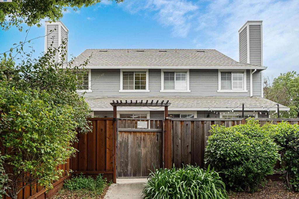 Residential for sale at 238 Mavis Dr, Pleasanton CA featuring 3 beds and 3 baths