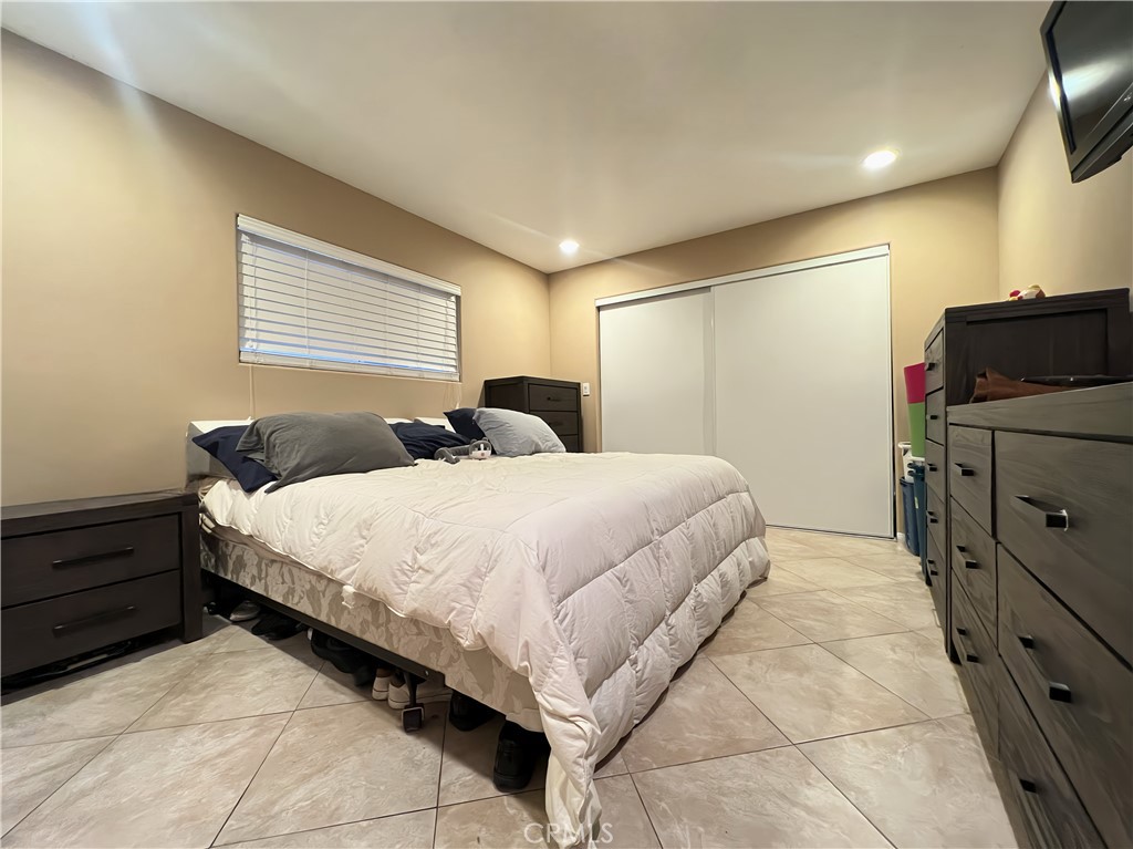 Manufactured In Park for sale at 23777 Mulholland Hwy Space 35, Calabasas CA featuring 3 beds and 2 baths