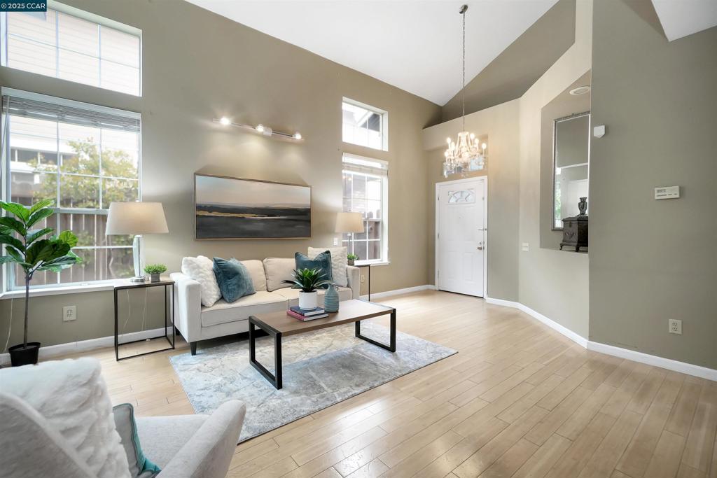 Residential for sale at 266 Scotts Vly, Hercules CA featuring 3 beds and 3 baths