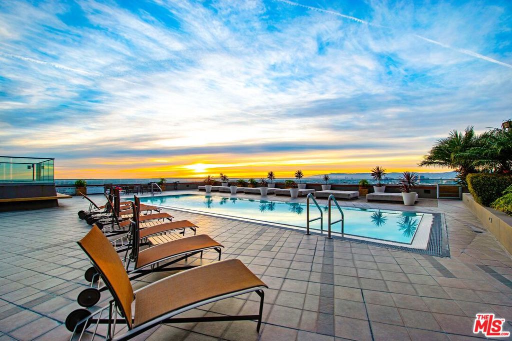 Residential for sale at 1100 Wilshire Boulevard 2207, Los Angeles CA featuring 1 bed and 1 bath
