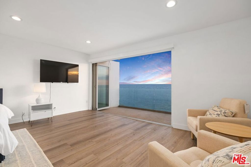 Residential Lease for rent at 20462 Pacific Coast Highway, Malibu CA featuring 3 beds and 3 baths