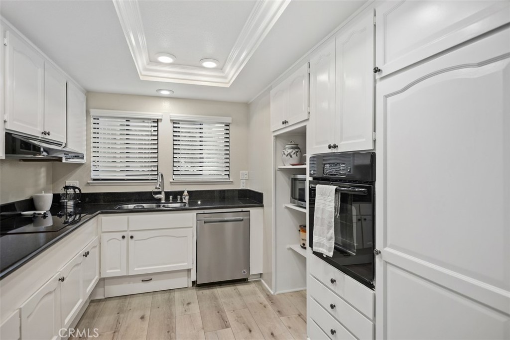 Residential Lease for rent at 840 Ronda Sevilla B, Laguna Woods CA featuring 1 bed and 1 bath